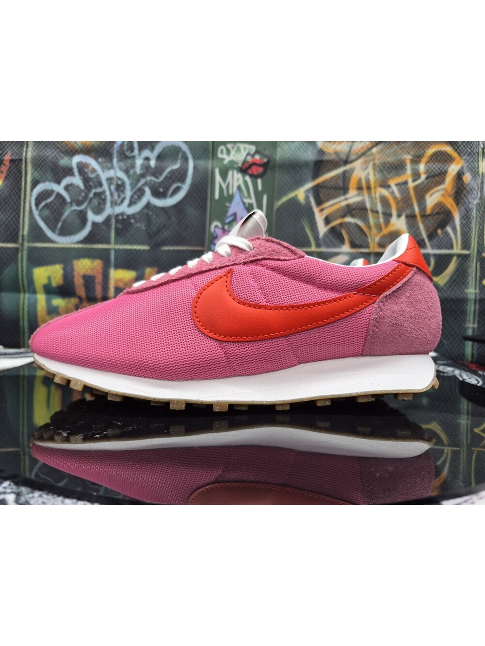Nike LD-1000 SE Ember Glow Womens 10w and Mens 8.5M Red Sports SneakerIH2128-800